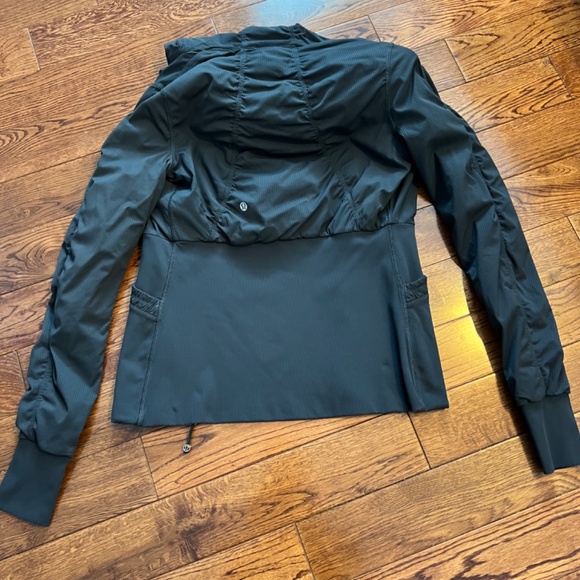 Reversible sz 6 Lululemon Dance Studio jacket - Picture 2 of 4